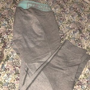 Cropped gymshark leggings